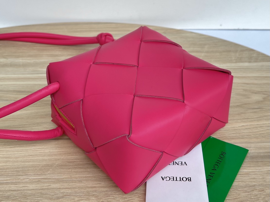 Mini Cassette Intreccio Leather Cross-body Camera Bag Rose Red